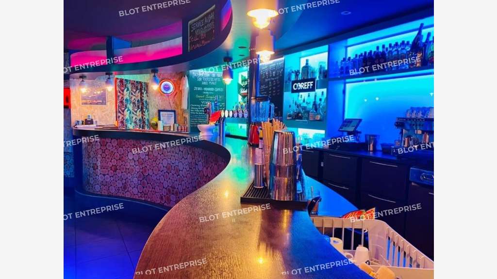 Location local commercial adapté resto 330m² Brest
