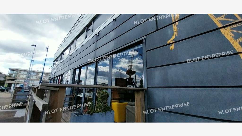 Location local commercial adapté resto 330m² Brest
