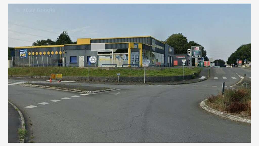 Loue local commercial 1039m² zc Kergaradec Brest 