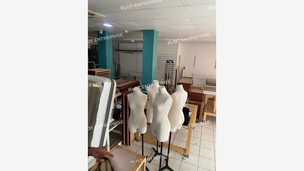 À LOUER - LOCAL COMMERCIAL - 110 m² - BREST