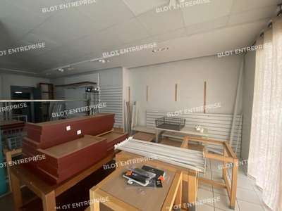 À LOUER - LOCAL COMMERCIAL - 110 m² - BREST