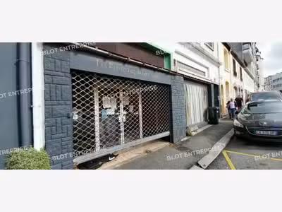 À LOUER - LOCAL COMMERCIAL - 206 m² - BREST