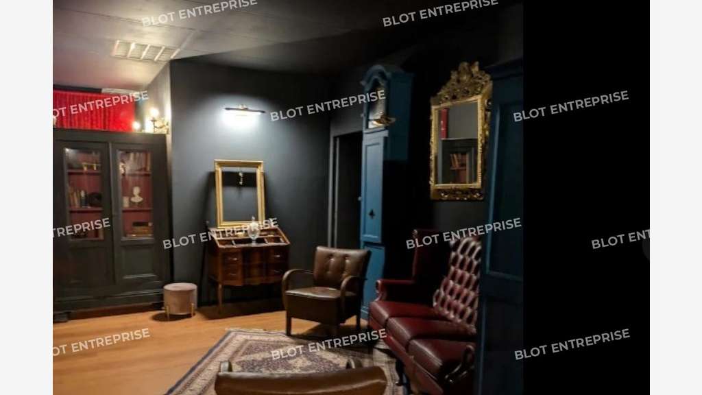 À LOUER - LOCAL COMMERCIAL - 206 m² - BREST