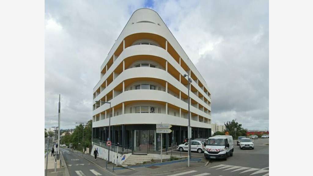 Local commercial de145m² à louer en angle à Brest