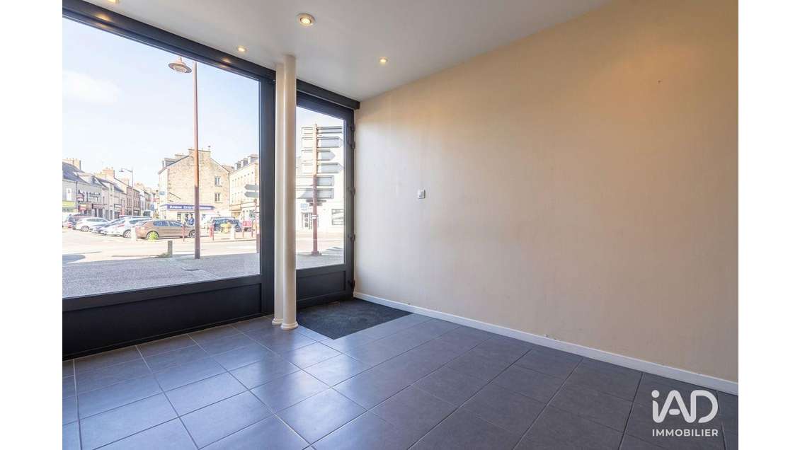 A louer local commercial 32m² emp premium Breteuil