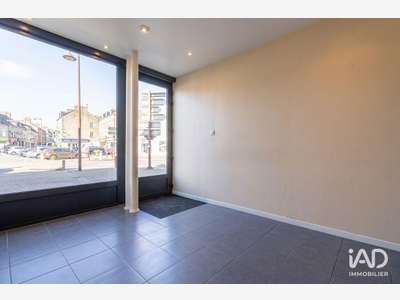 A louer local commercial 32m² emp premium Breteuil