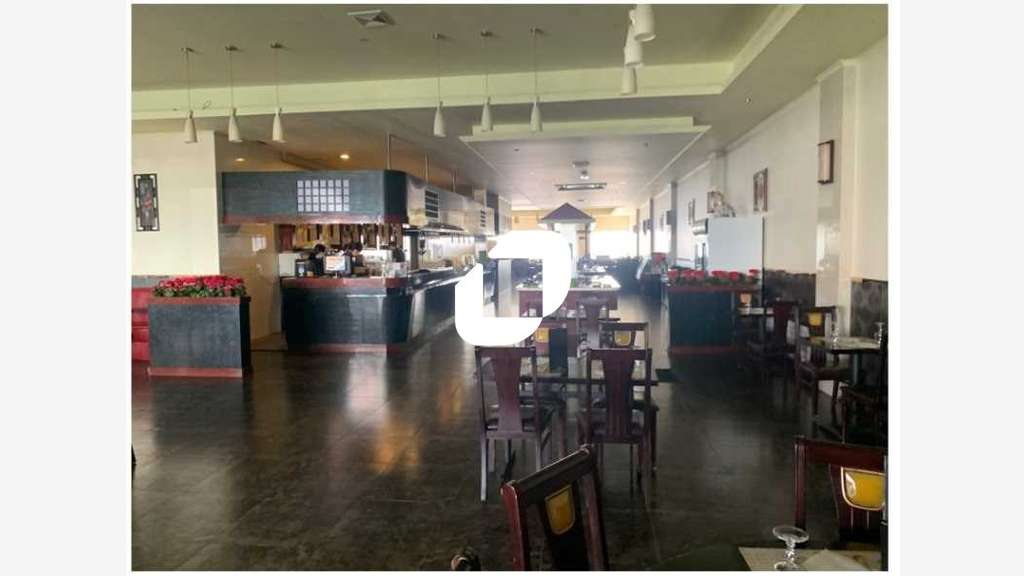 A louer Local commercial 550m² Brie comte robert