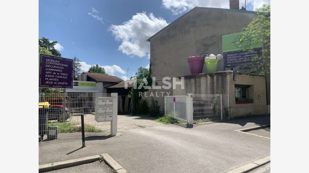 A louer bail dérogatoire local 322m² à Brignais