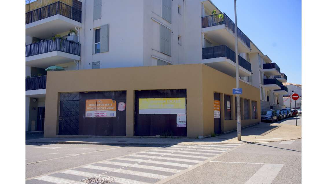 📍 Local commercial 200m² centre-ville Brignoles