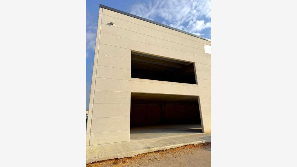 A louer bureaux 436m² divisibles ZAC de Nicopolis