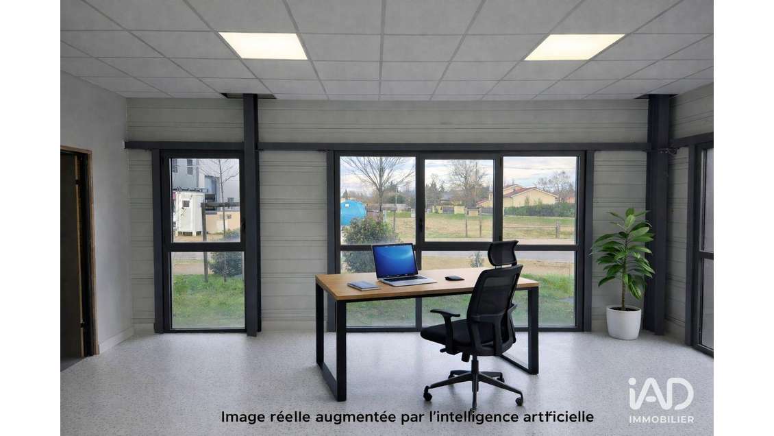 A louer local professionnel de 40m² à Brindas