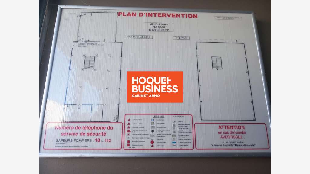 A louer grand local 560m² zone commerciale Brioude