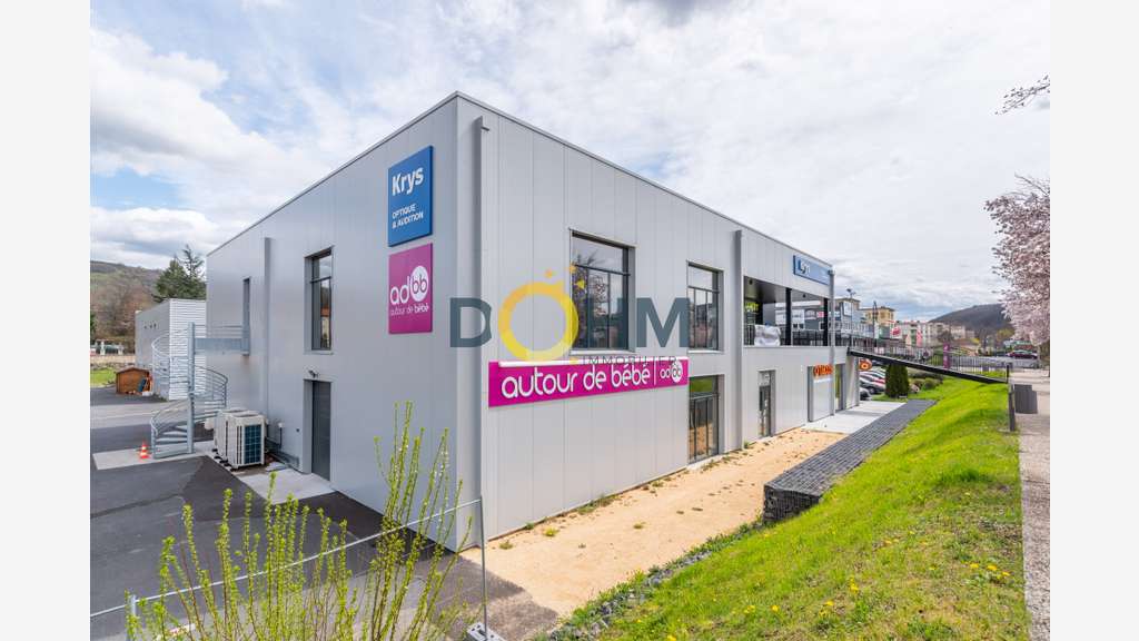 Loue murs commerciaux de 300m² à Brives Charensac