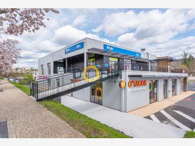 Loue murs commerciaux de 300m² à Brives Charensac