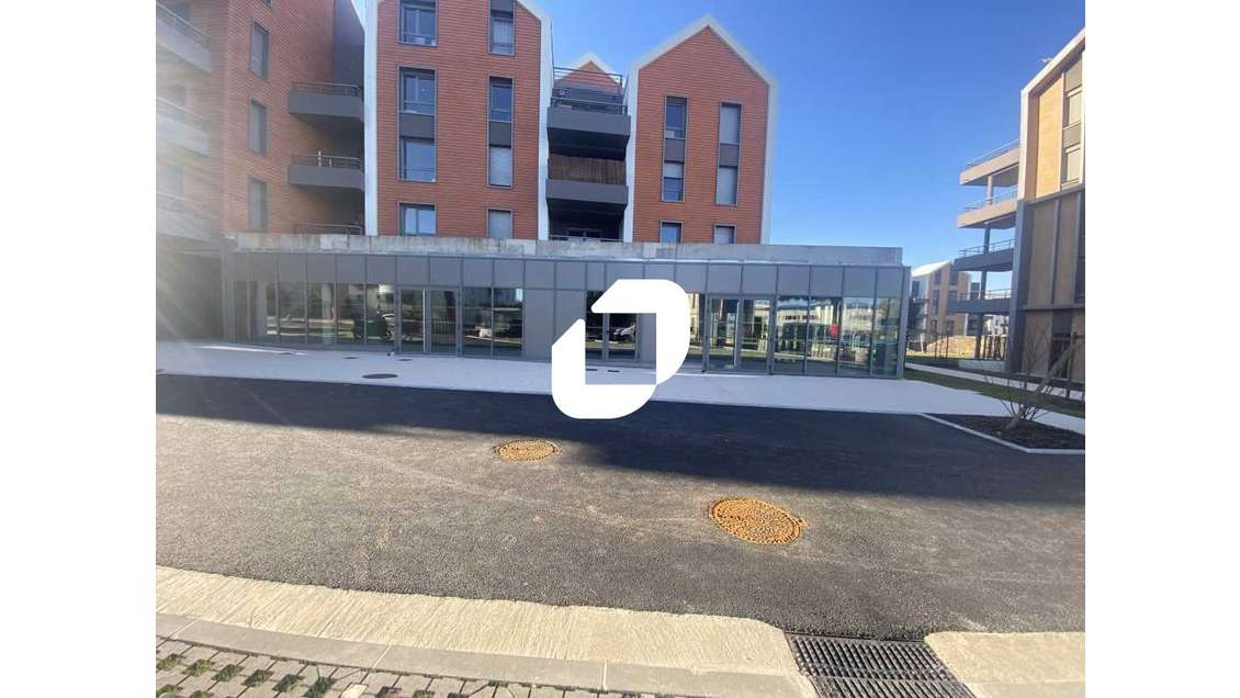 A louer Local commercial 147m² Bruges