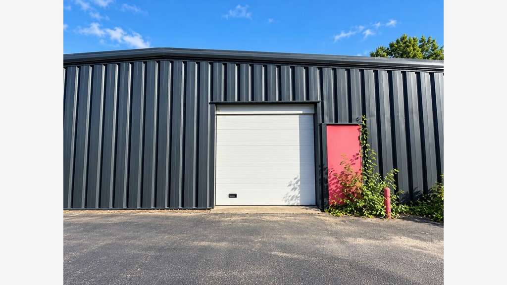 Local commercial 276m² à louer en RDC à Bruges