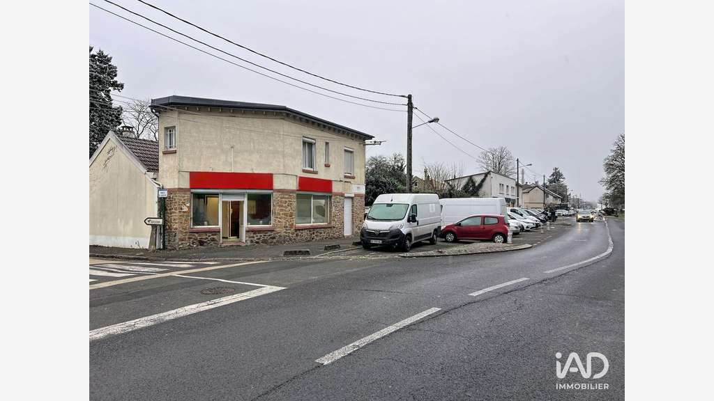 A louer local 60m² axe passant à Brunoy proche RN6