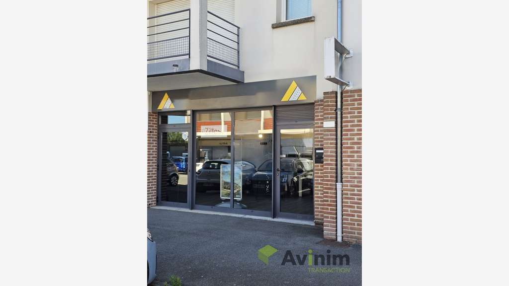 Local commercial de 78m² à louer à Bruz