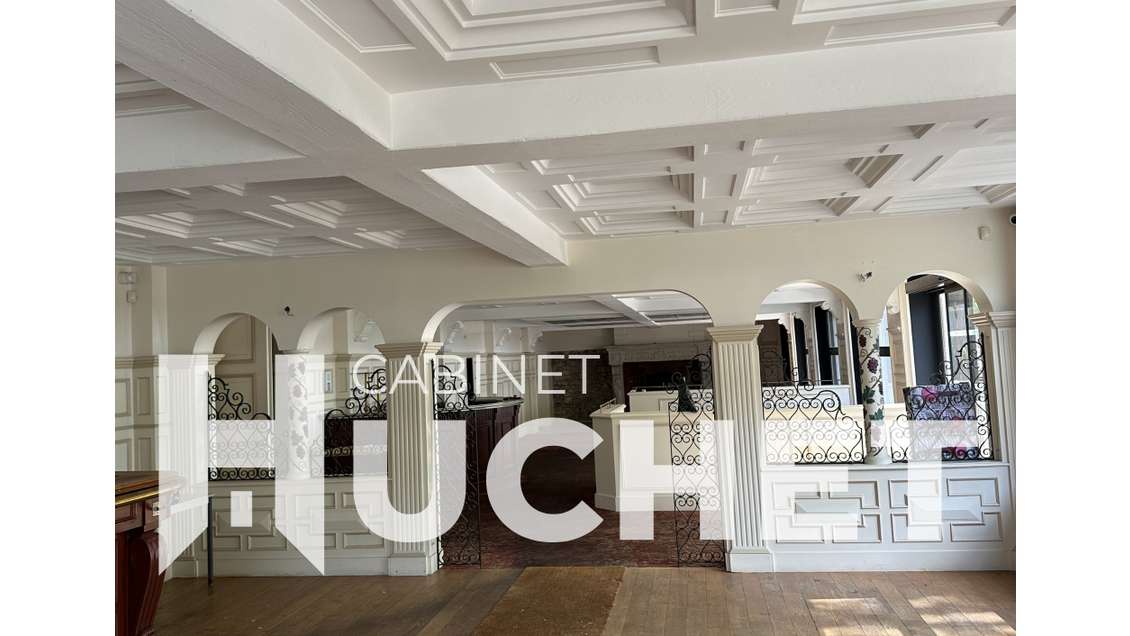 14. À louer local commercial à Caen