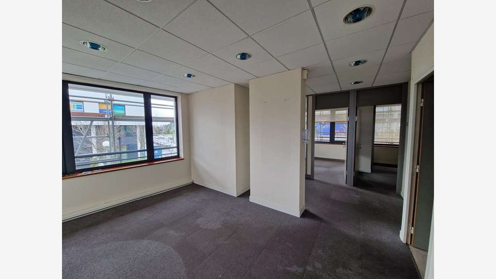 A louer local commercial de 198m² à Caen Nord