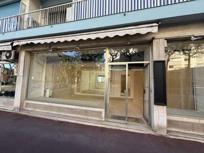 Location Locaux commerciaux - Boutiques à Cagnes-sur-Mer