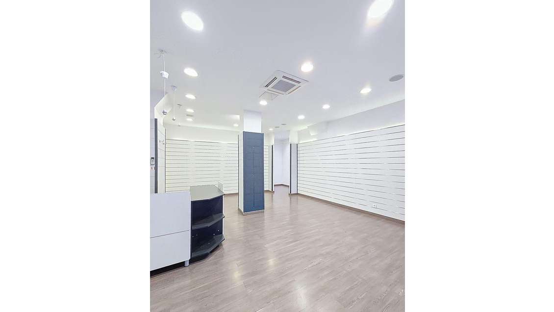 Location local commercial 55m² rue piétonne Cahors