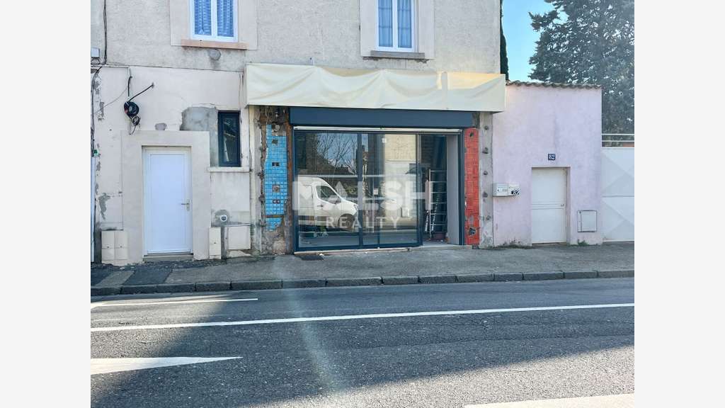 A louer local 58m² avec cave+mezzanine à Caluire