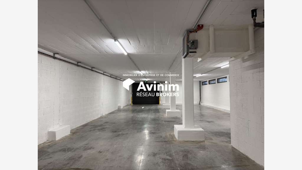 Très beau bâtiment d'activité certifié BREEAM