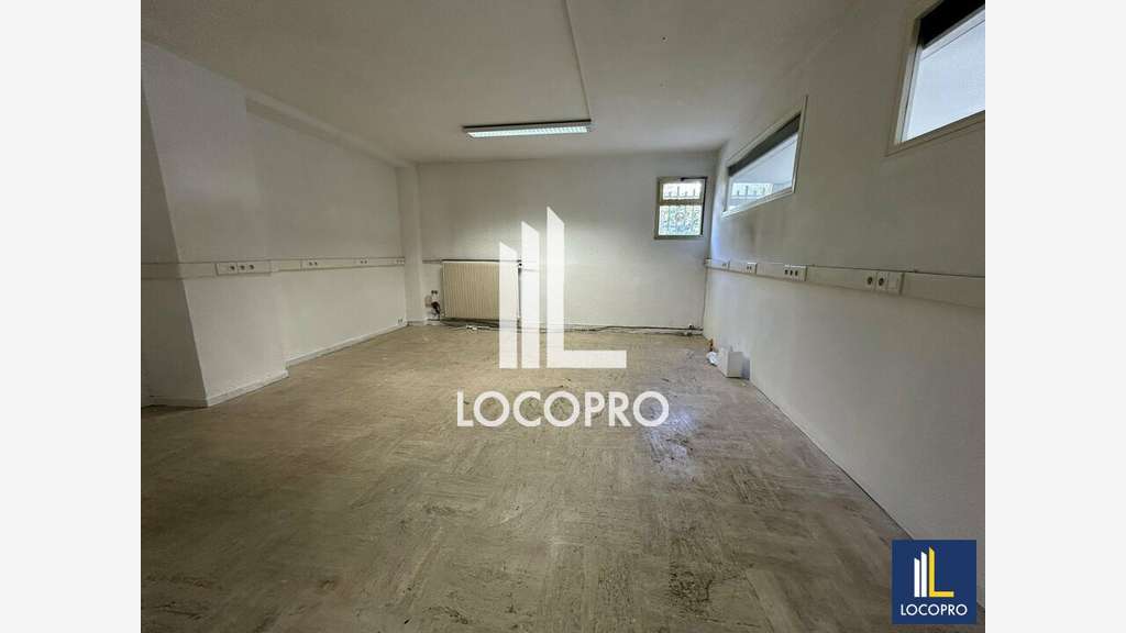 Location local 155m² à Cannes proche La Croisette