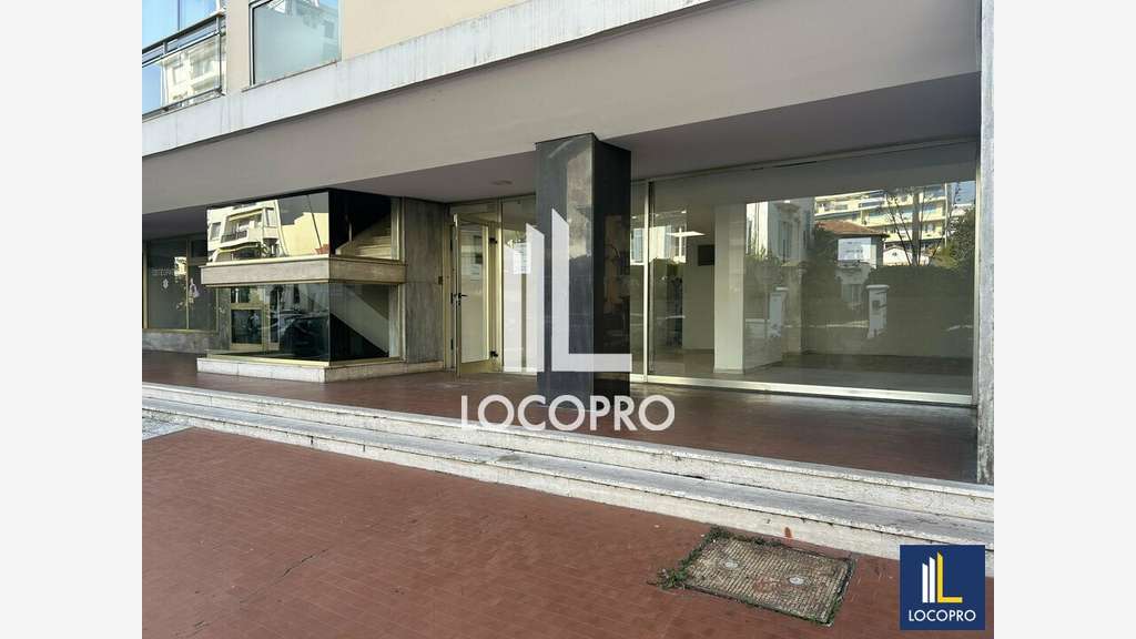 Location local 155m² à Cannes proche La Croisette