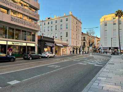 Location Locaux commerciaux - Boutiques à Cannes