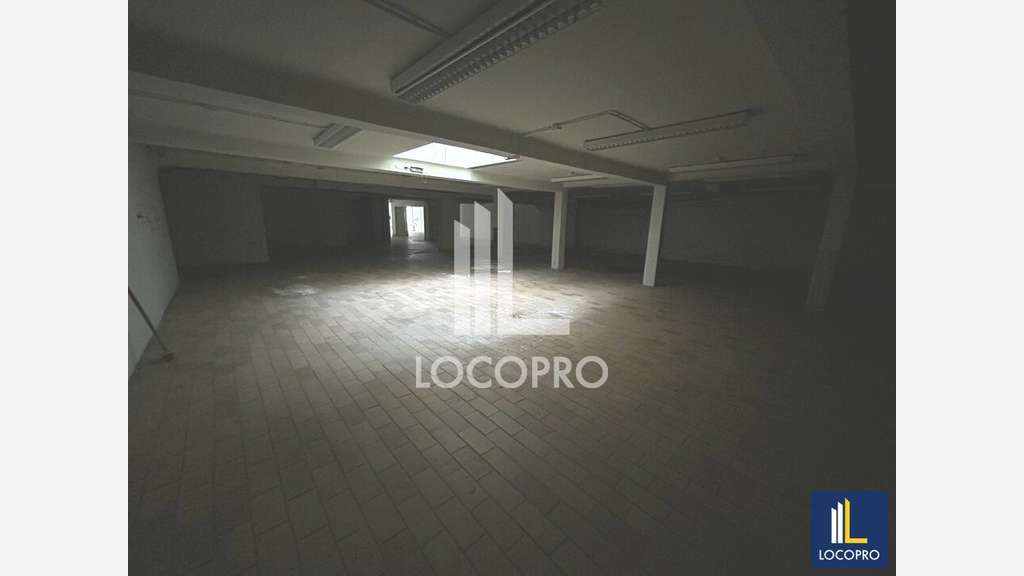 A louer local 385m² quartier Carnot à Cannes