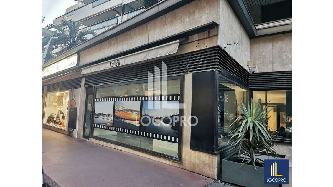 A louer local commercial de 95m² à Cannes centre