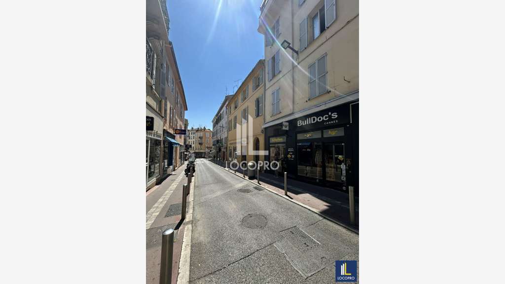 A louer local commercial 45m² à Cannes centre