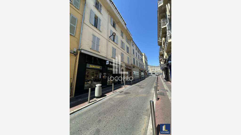 A louer local commercial 45m² à Cannes centre