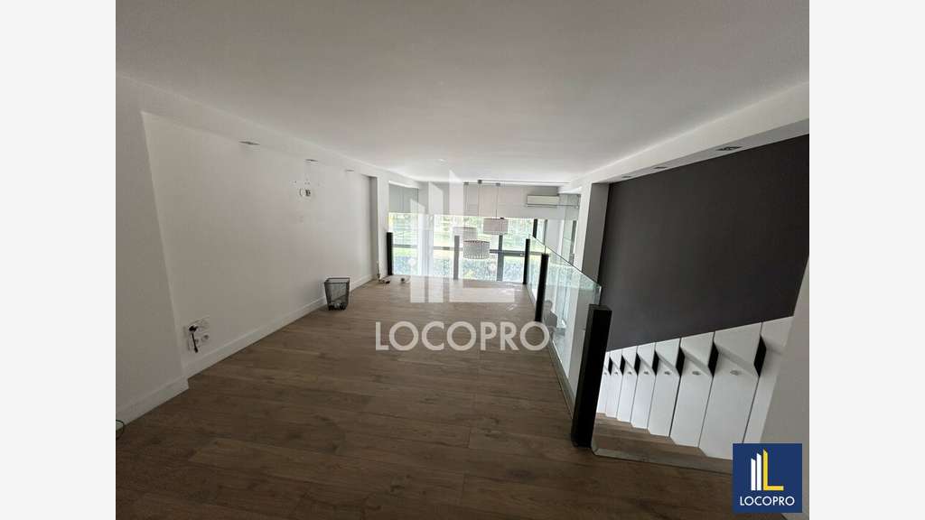 A louer local commercial 108m² à Cannes Croisette