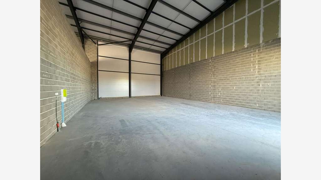 A louer local commercial184m² ZI Carcassonne