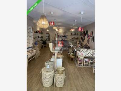 Local commercial de 70m² à louer à Carpentras