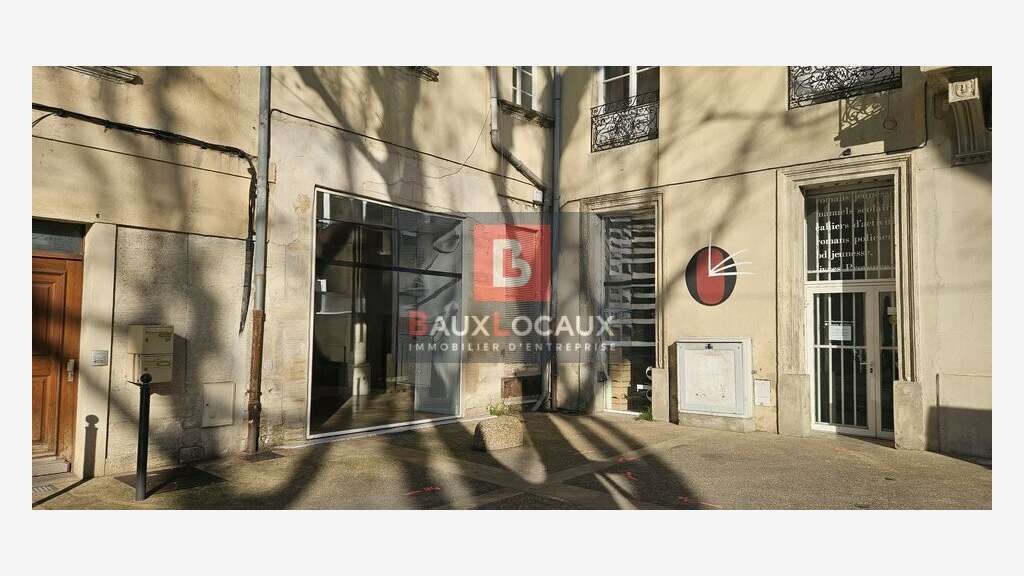 Local commercial 288m² à louer à Carpentras 
