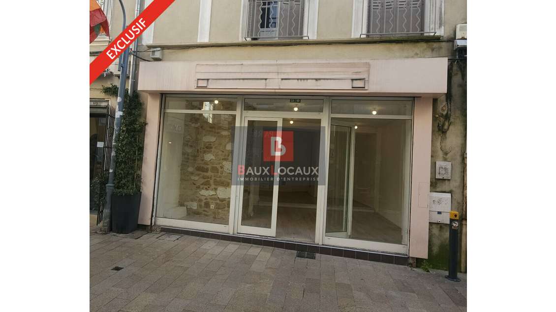 Local commercial de 33m² à louer à Carpentras
