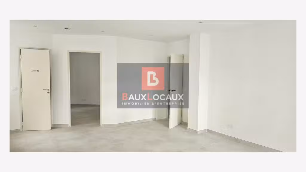 Local commercial de 65m² à louer à Carpentras