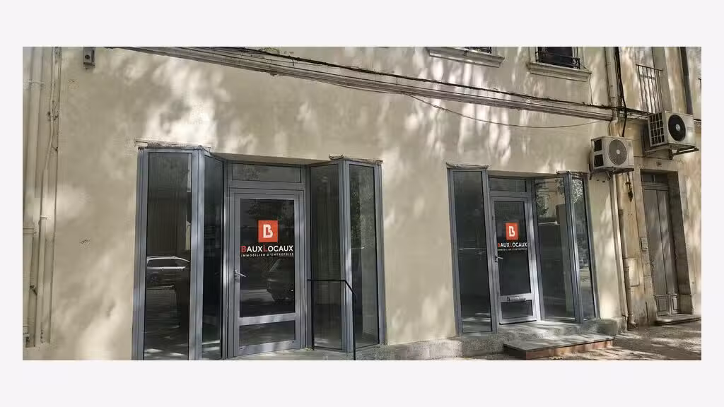 Local commercial de 65m² à louer à Carpentras
