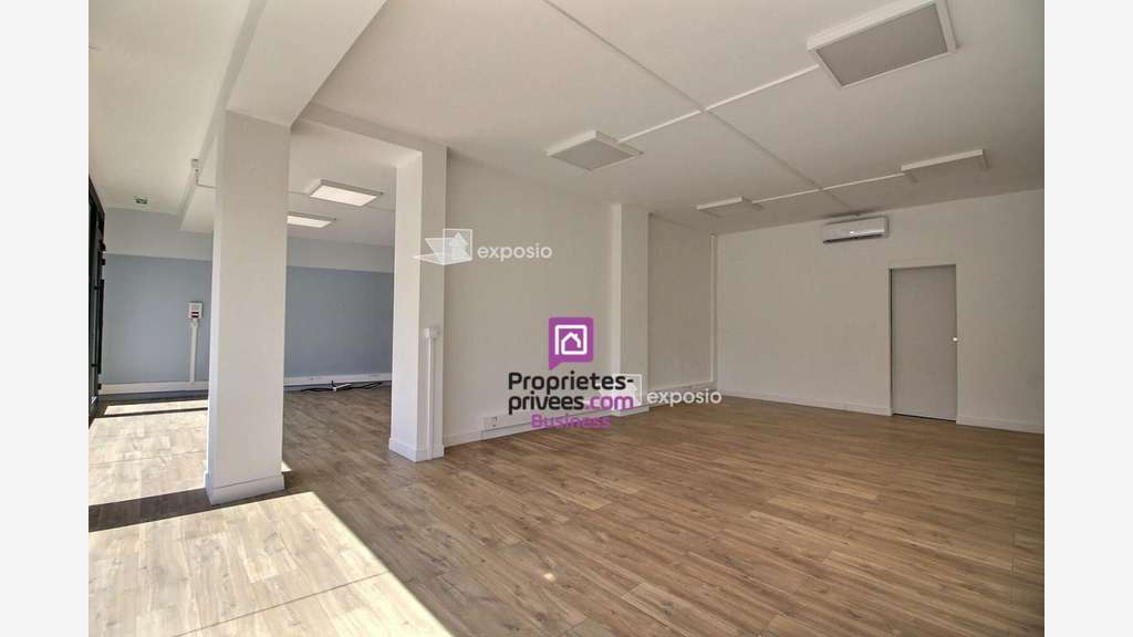 A louer local commercial de 78m² à Cassis