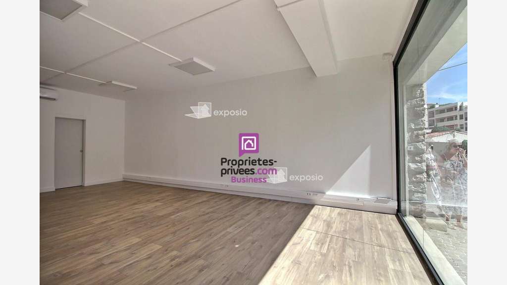 A louer local commercial de 78m² à Cassis