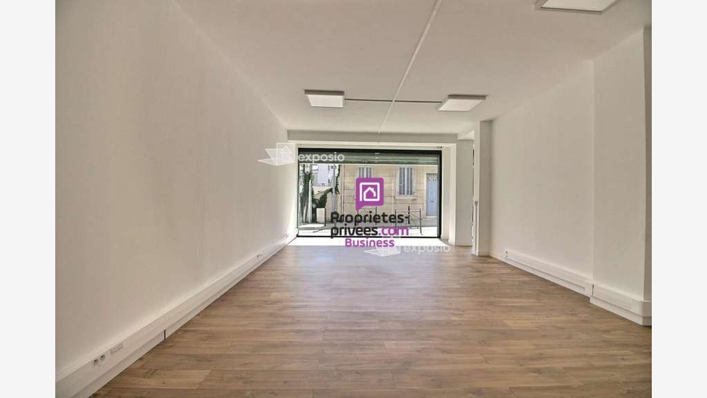 A louer local commercial de 78m² à Cassis