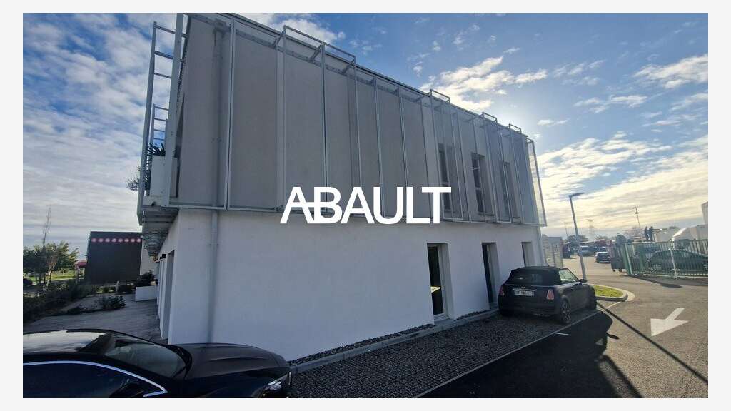 A louer local 200m² à Castelnau-d'Estrétefonds