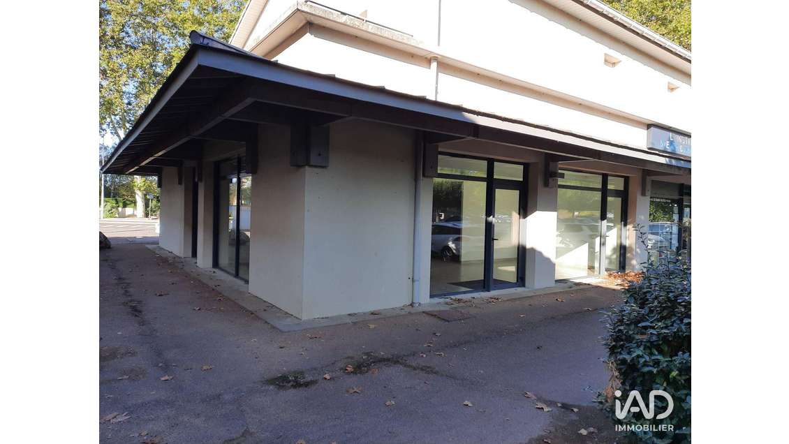 Local commercial 93m² à Castelnau-d'Estrétefonds