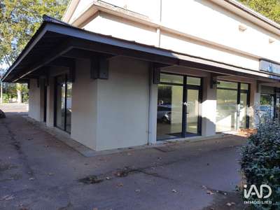 Local commercial 93m² à Castelnau-d'Estrétefonds