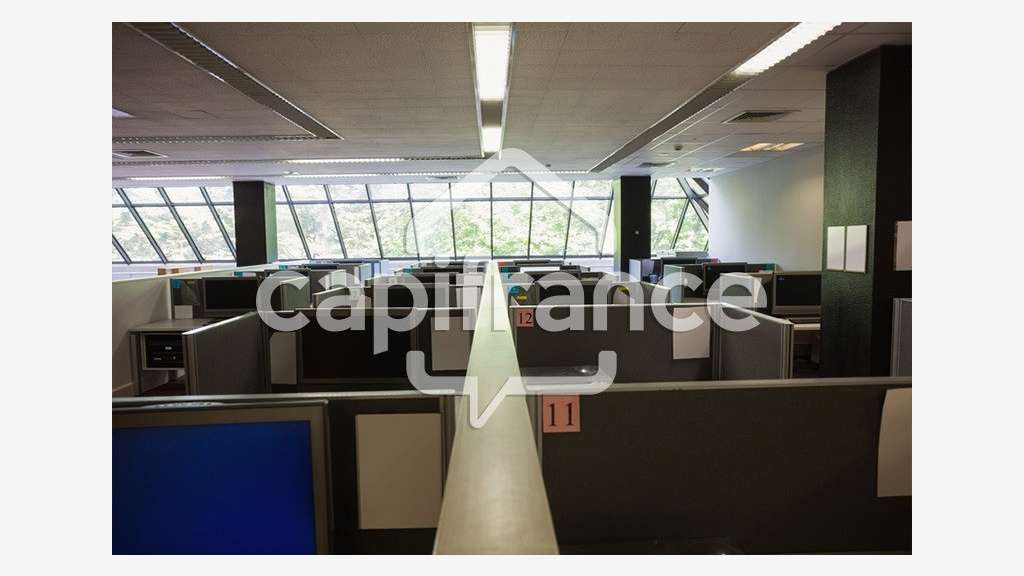 Local d'activité 80m² à louer à Castelnau-le-Lez