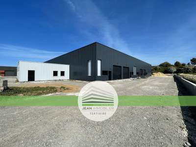 A louer Entrepôt 190m² à Castine-en-Plaine